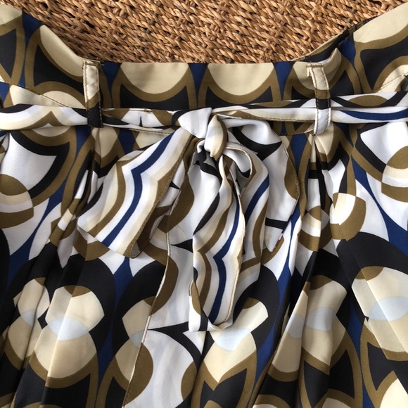 H&M Midi Skirt Size 8 - Picture 4 of 5